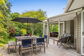 Kohekohe Garden Cottage - Waikanae Holiday Home